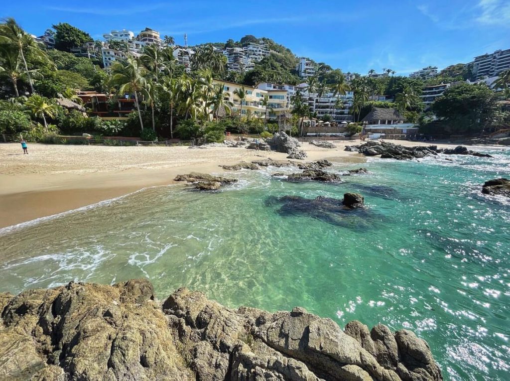 Playa conchas chinas puerto vallarta