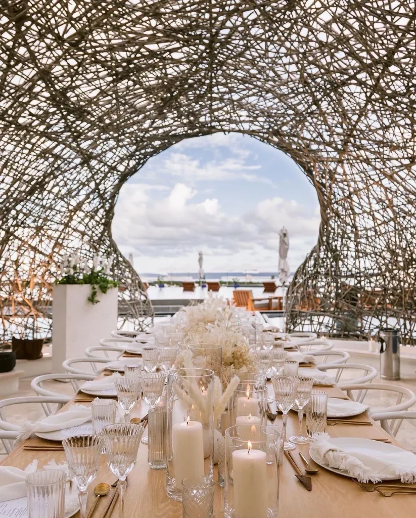 Disfruta de una experiencia culinaria única en el interior de Nido, uno de los mejores restaurantes de San José del Cabo.